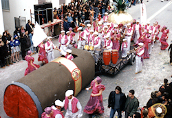 Click and visit the Boubounes home page at the carnival in Rethymnon
